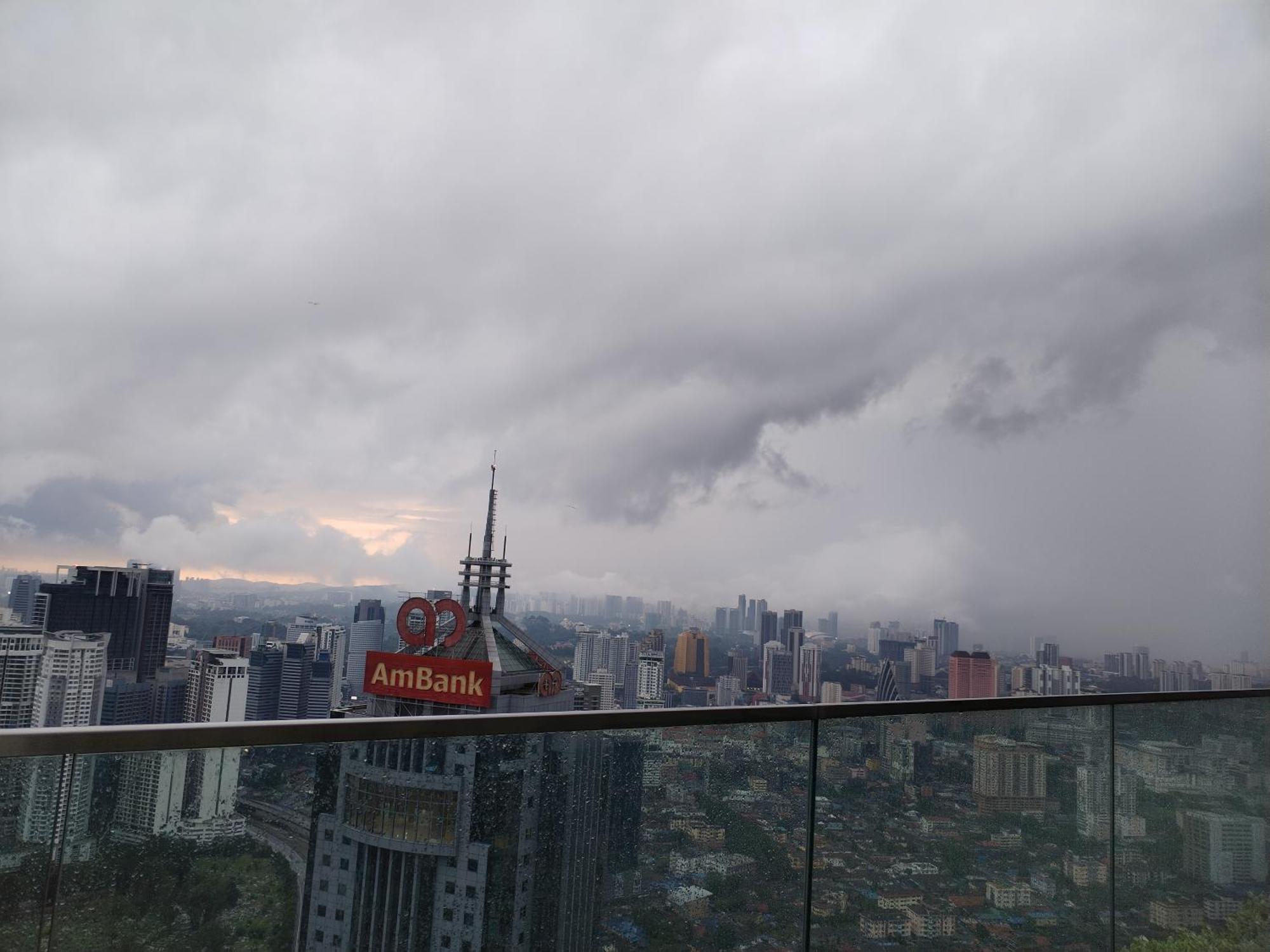 Star Family Living At Klcc